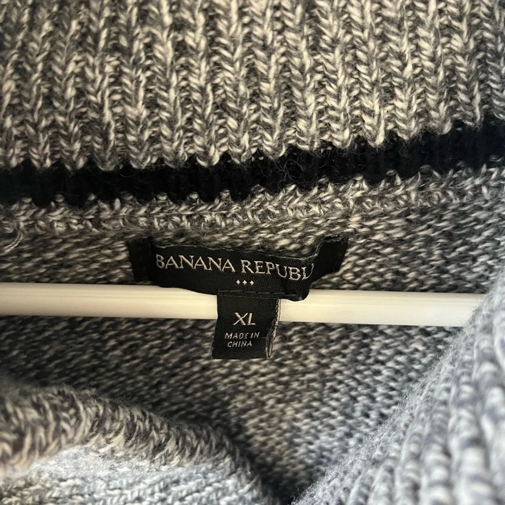 Men’s Banana Republic Gray Shawl Collar XL Pullover Wool Blend Sweater